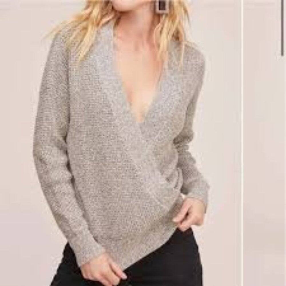 ASTR THE LABEL STEPHANIE SURPLICE SWEATER SIZE SMALL